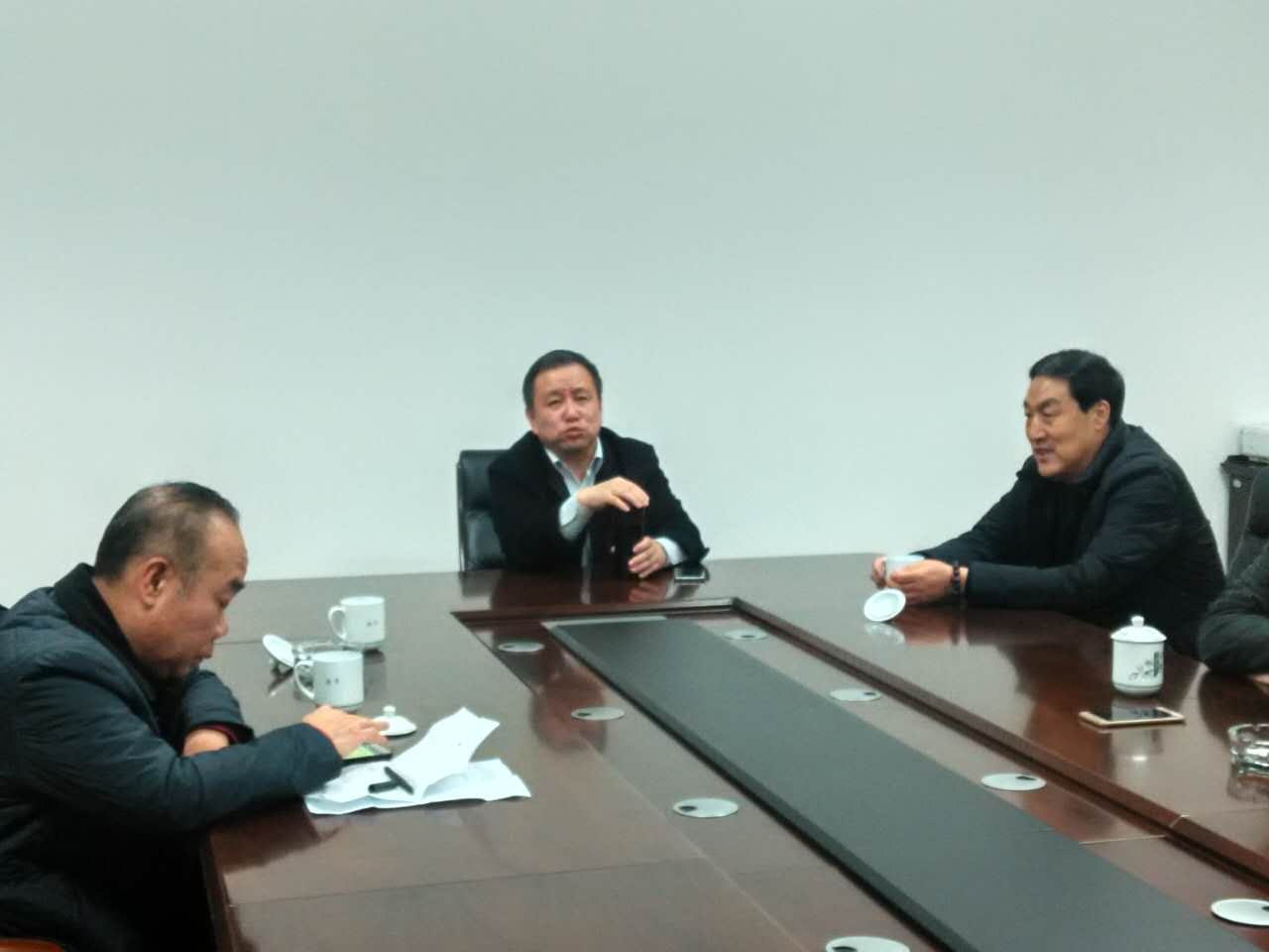 亮剑临汾,雾霾克星-福万达空气净化路灯大有可为