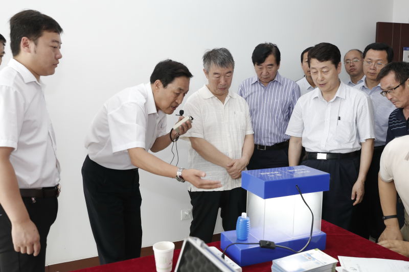 山西省人大常委会副主任周然视察长治高新区，了解福万达空气净化系统