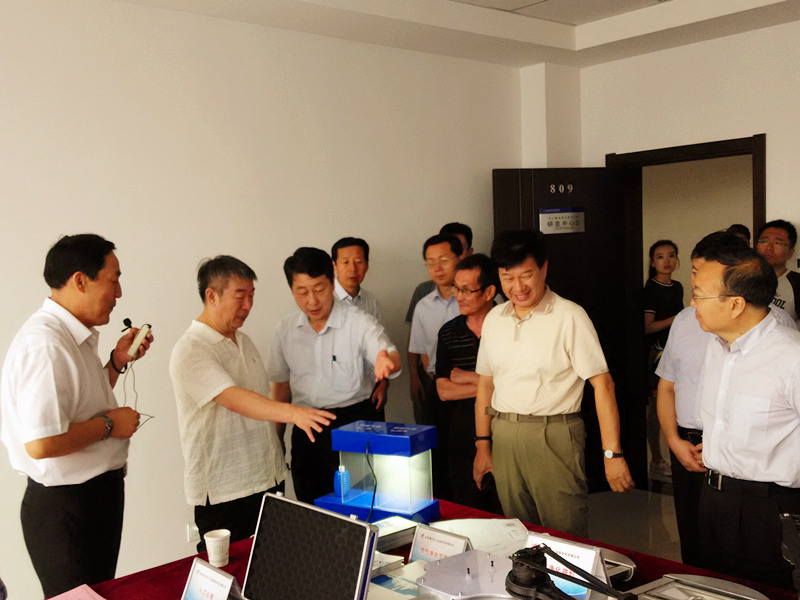 山西省人大常委会副主任周然视察长治高新区，了解福万达空气净化系统