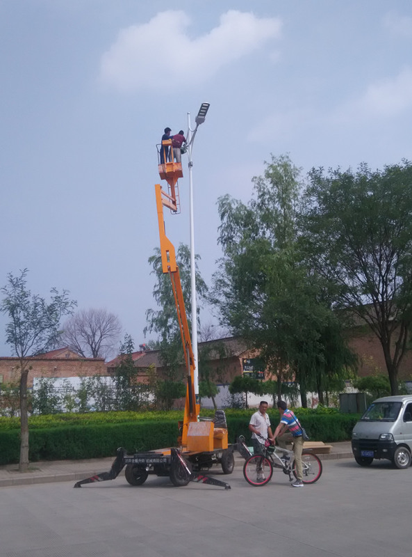 福万达空气净化路灯亮相长治街头，成市民健康新的守护者